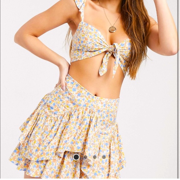 Super cute skirt set for summer so sexy and airy - Picture 1 of 3